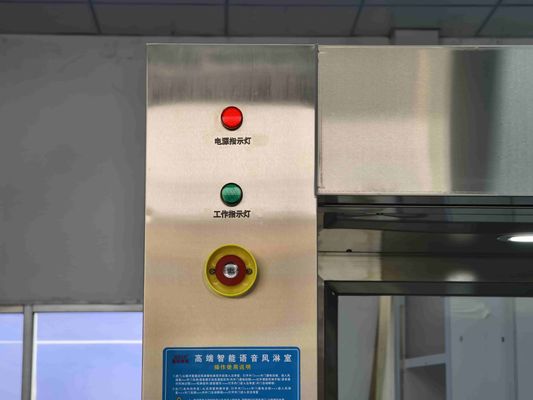 Έξυπνο ντους με συρόμενη πόρτα με αναγνώριση προσώπου.