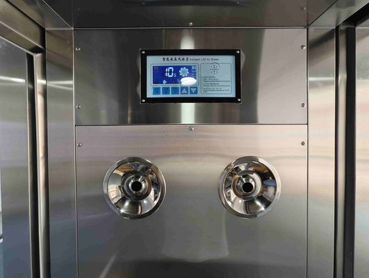 Έξυπνο ντους με συρόμενη πόρτα με αναγνώριση προσώπου.